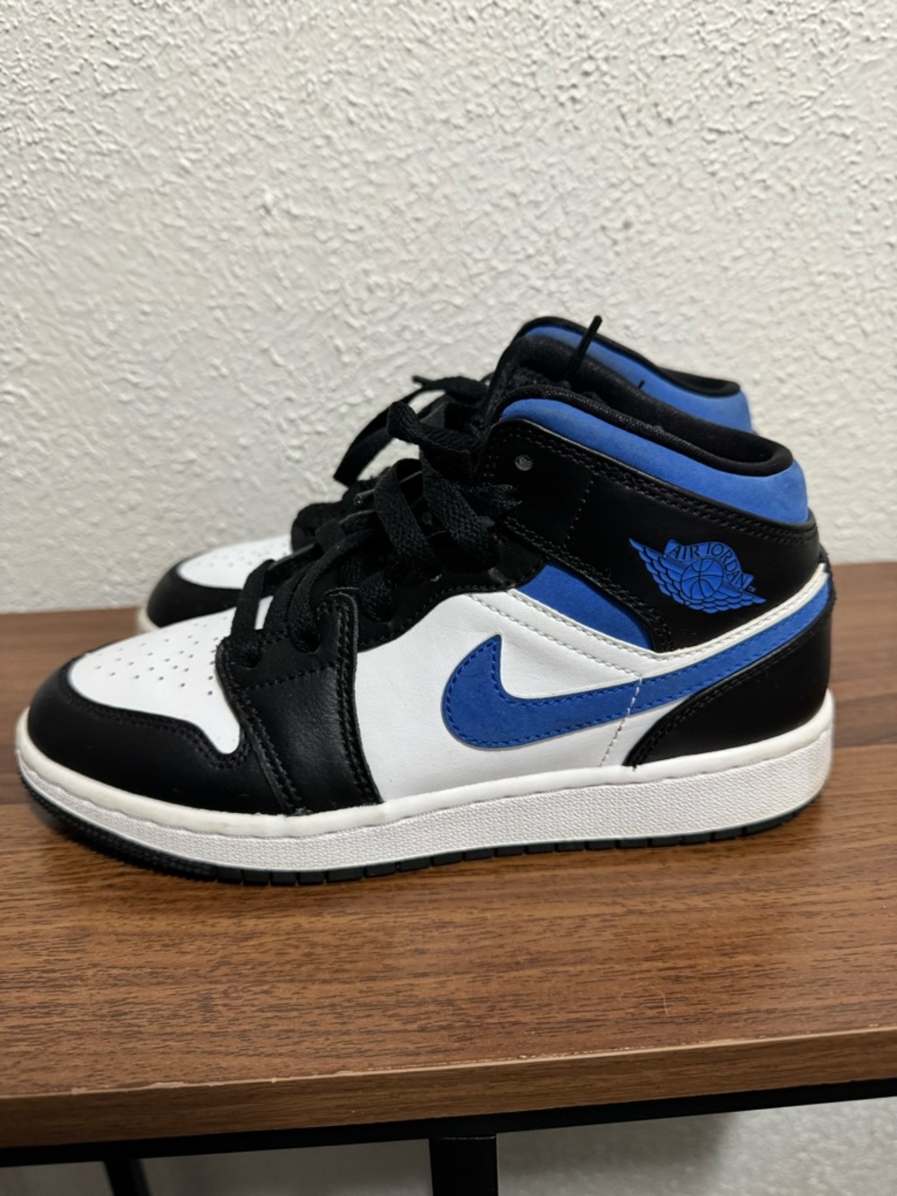 Nike Air Jordan 1 Mid Racer Blue size 4Y